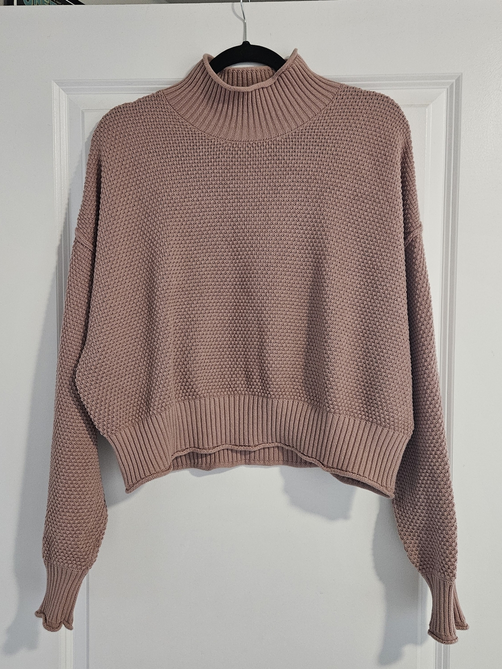 Free People FB Beach Chunky 100% Cotton Knit Sweater – Size Medium